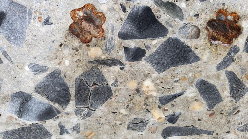 Alkali Aggregate Reaction in Basalt